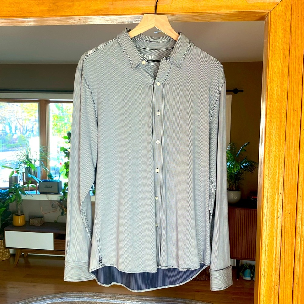 Rhone Slim Fit Commuter button down shirt. Size L. Used, like new.